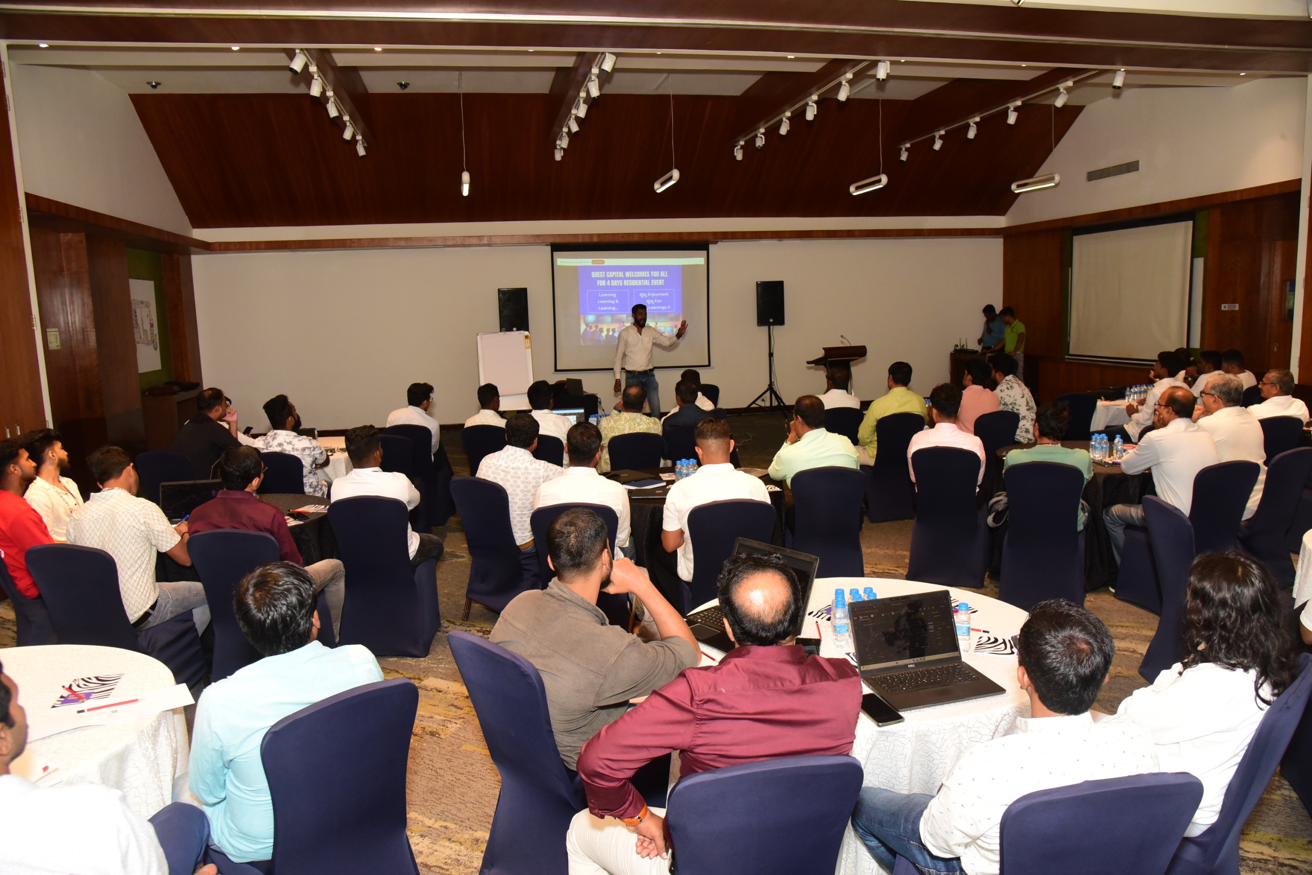 Packed Trading Education Session